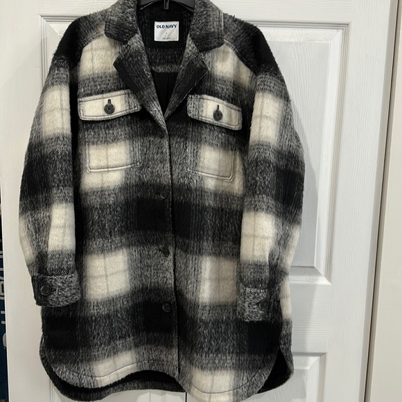 Old Navy Jackets & Blazers - Printed flannel long shacket